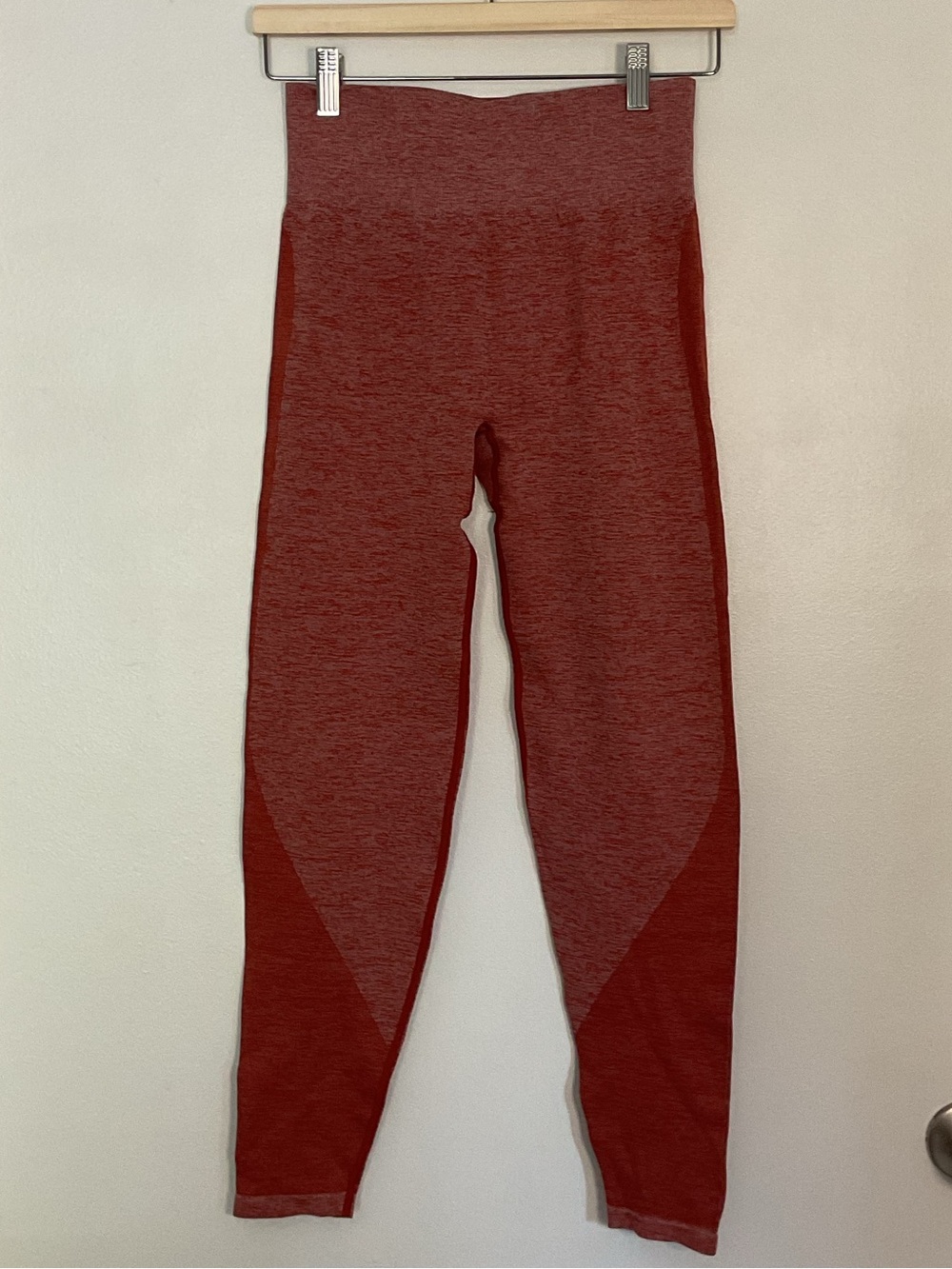 PINK Victoria's Secret Seamless Rusty Orange Active Leggings